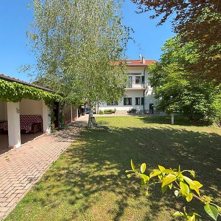 Casa Vacanze Magnolia Borgo Ticino Exterior photo