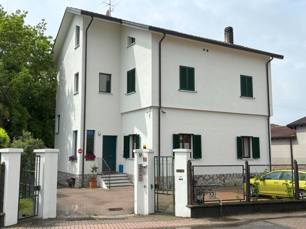 Casa Vacanze Magnolia Borgo Ticino Exterior photo