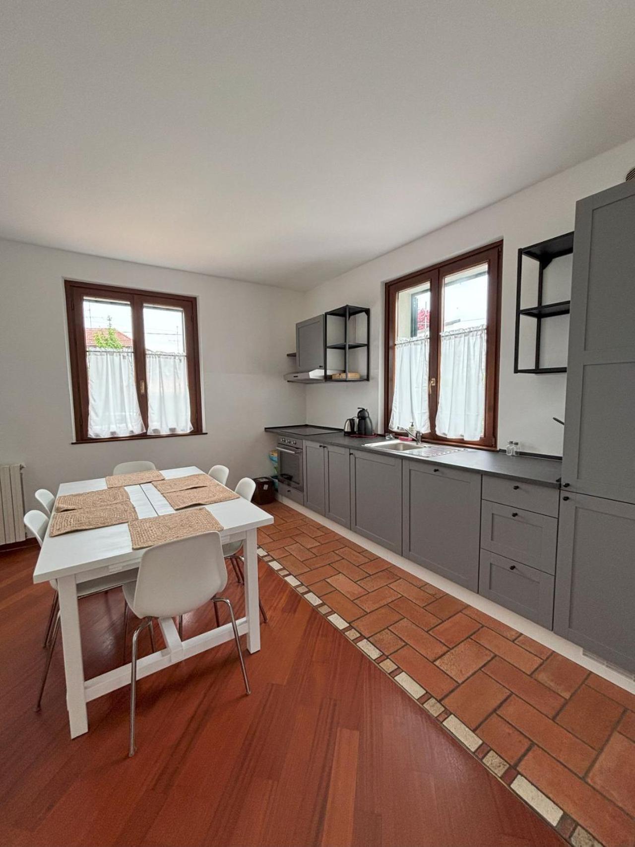 Casa Vacanze Magnolia Borgo Ticino Exterior photo