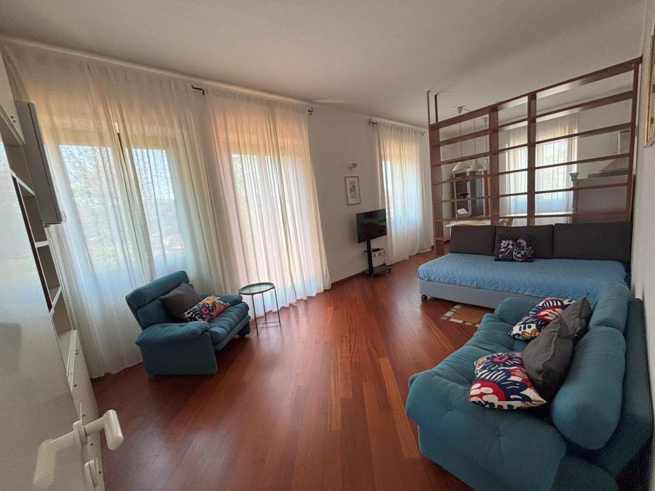 Casa Vacanze Magnolia Borgo Ticino Exterior photo