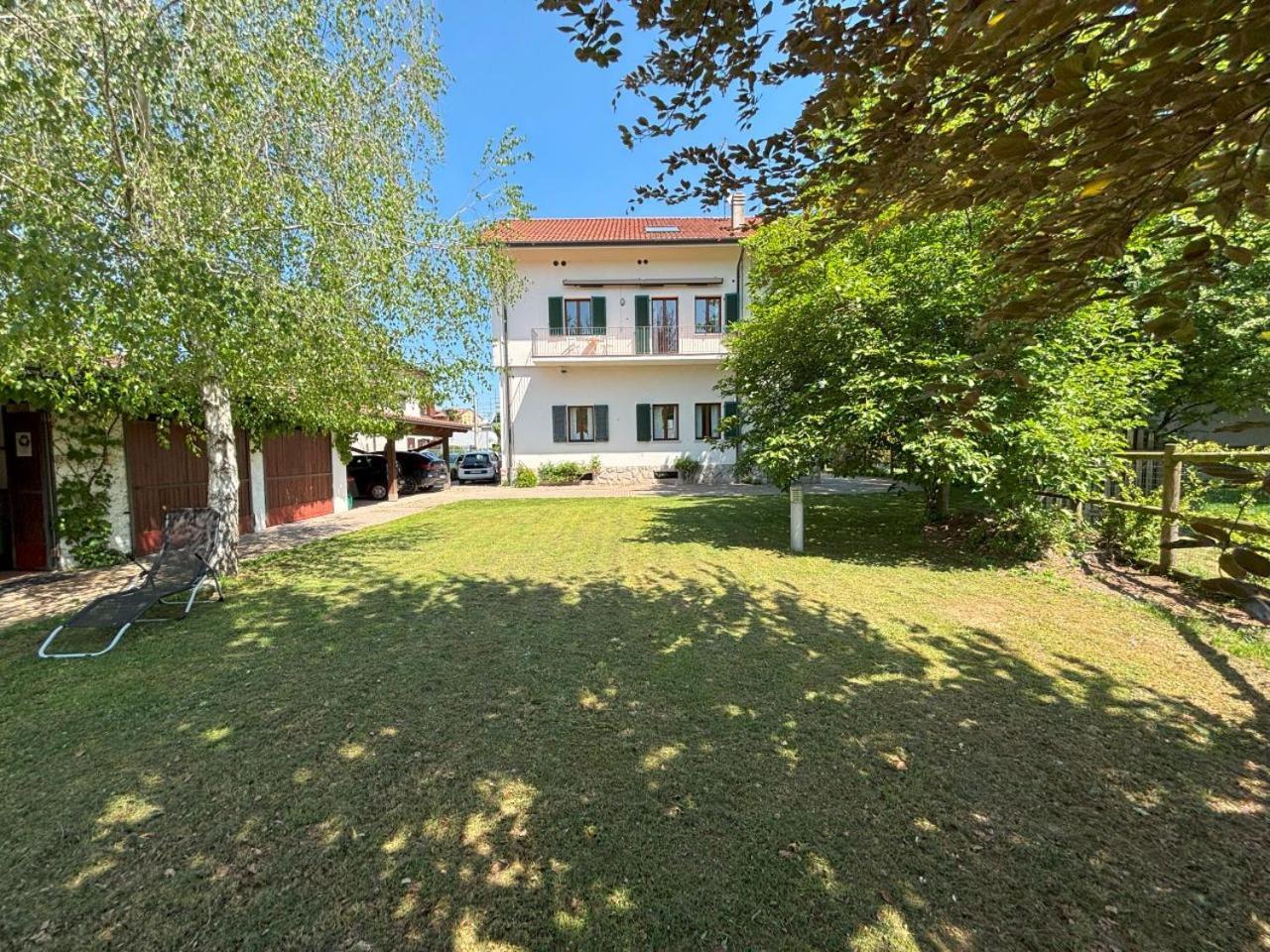 Casa Vacanze Magnolia Borgo Ticino Exterior photo